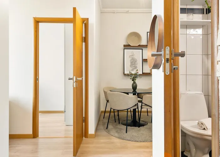 3-roms I Hjertet Av Sandviken *