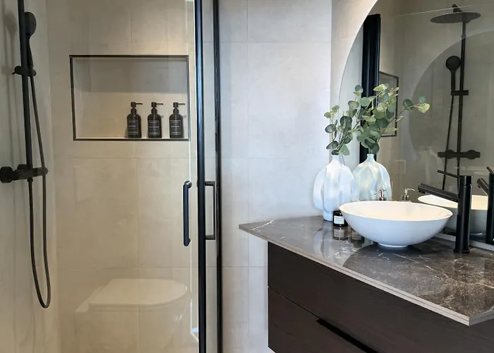 3-roms I Hjertet Av Sandviken Apartament